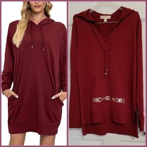 MK light T-shirt with hood